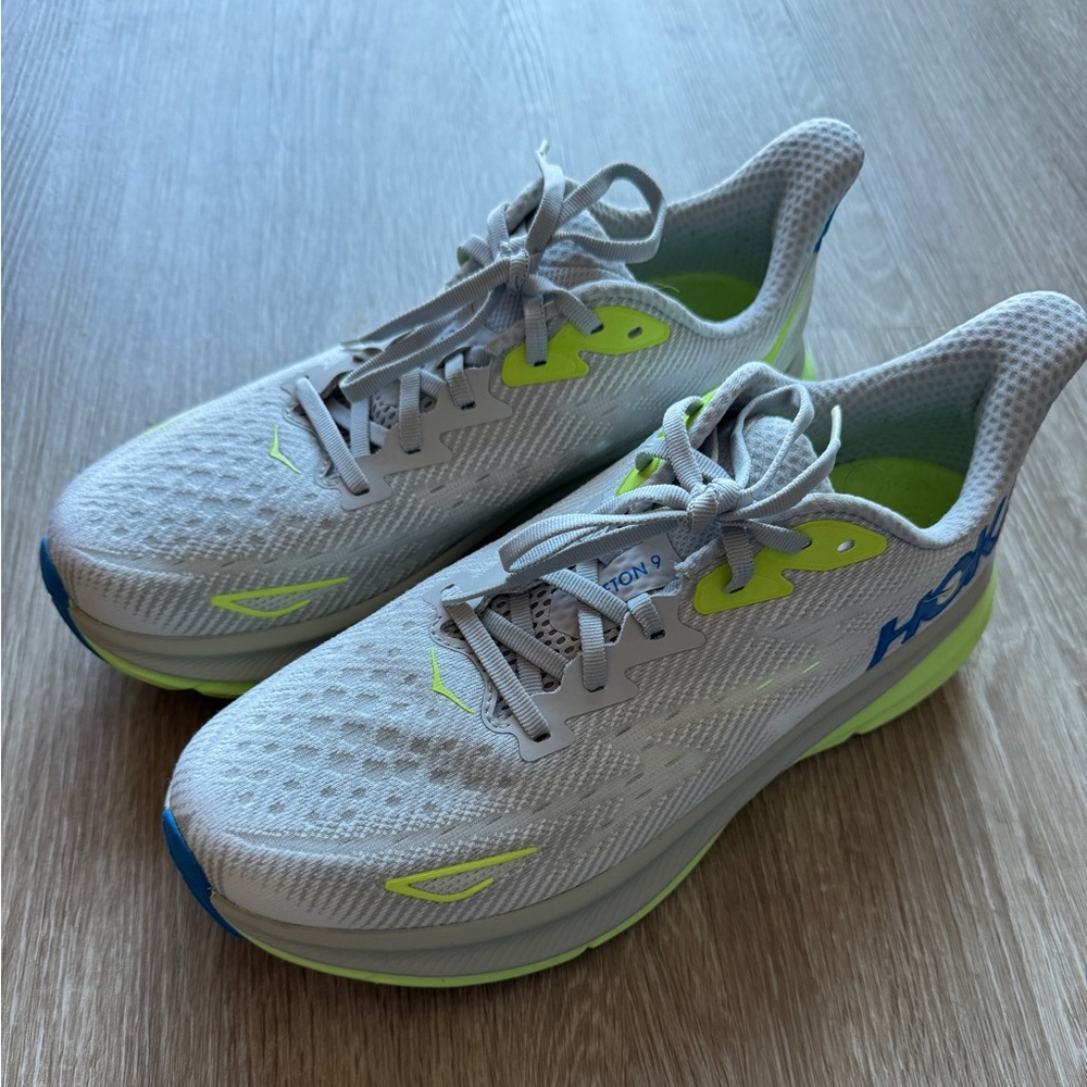 Hoka Clifton 9 Mens Size 9